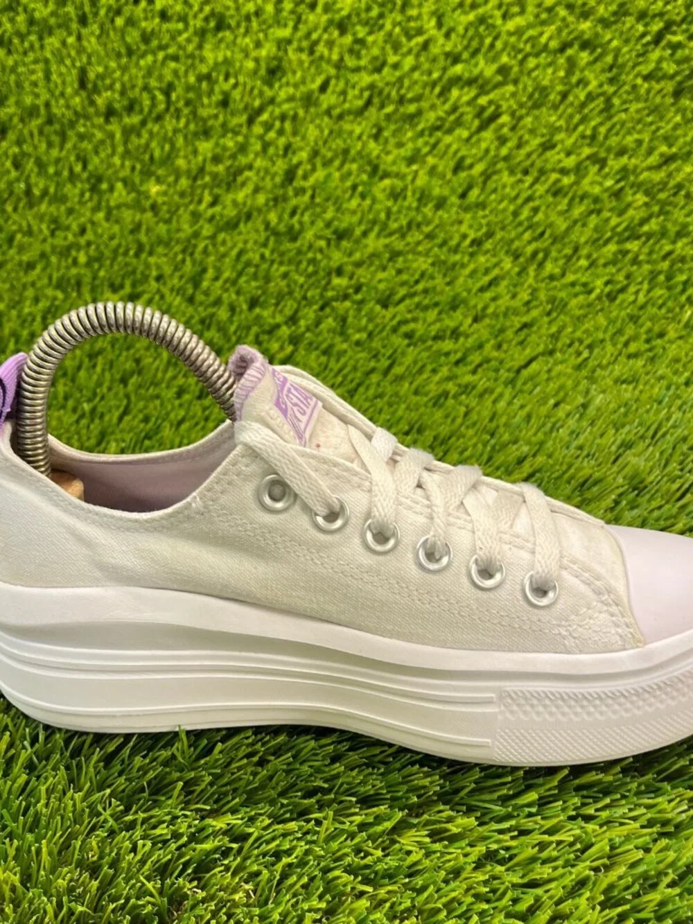 Converse Chuck Taylor All Star Boy Size 4.5 White Walking Athletic Shoe Sneakers